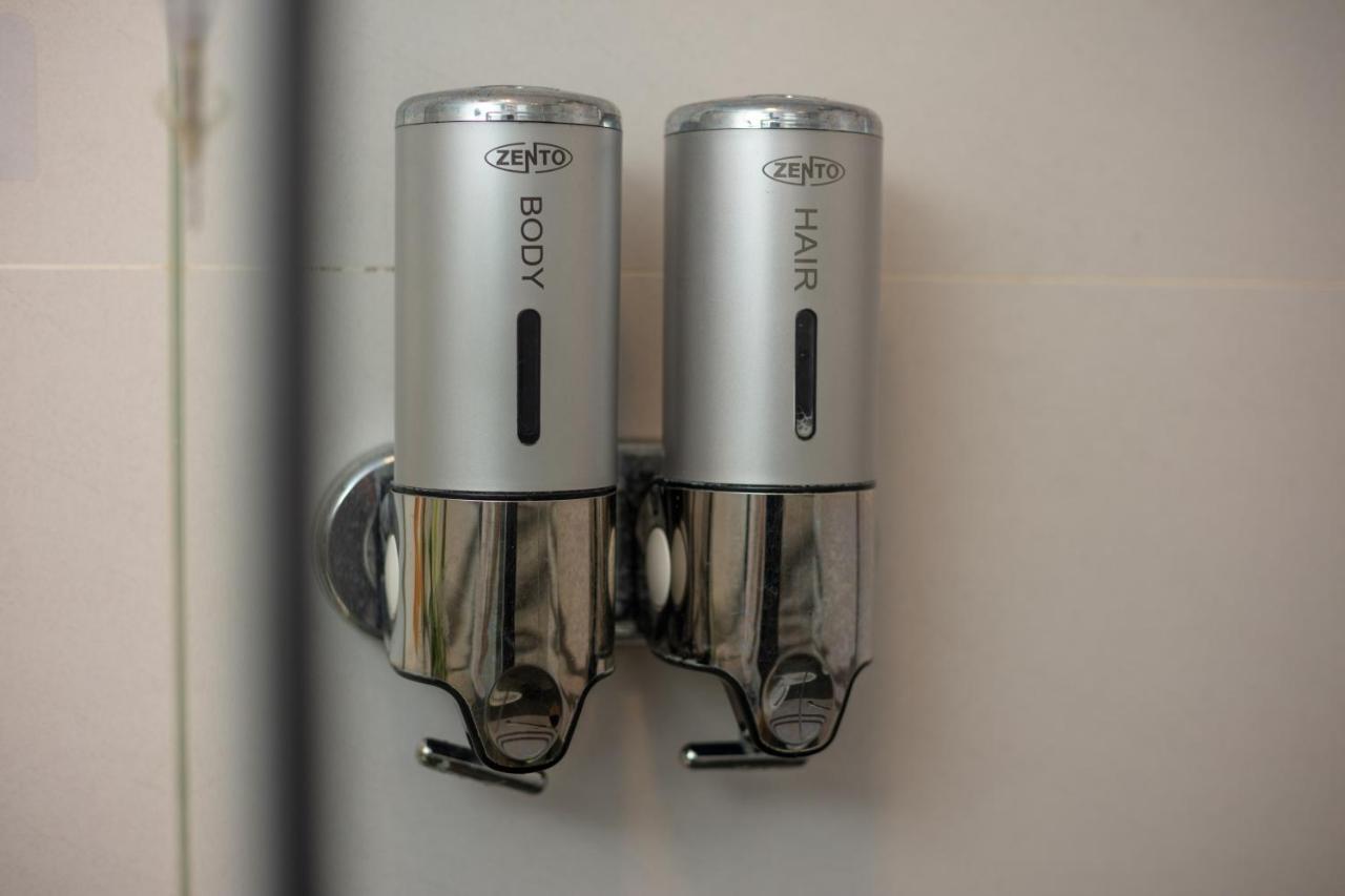 Yr Hotel & Apartments Hanoi Bagian luar foto